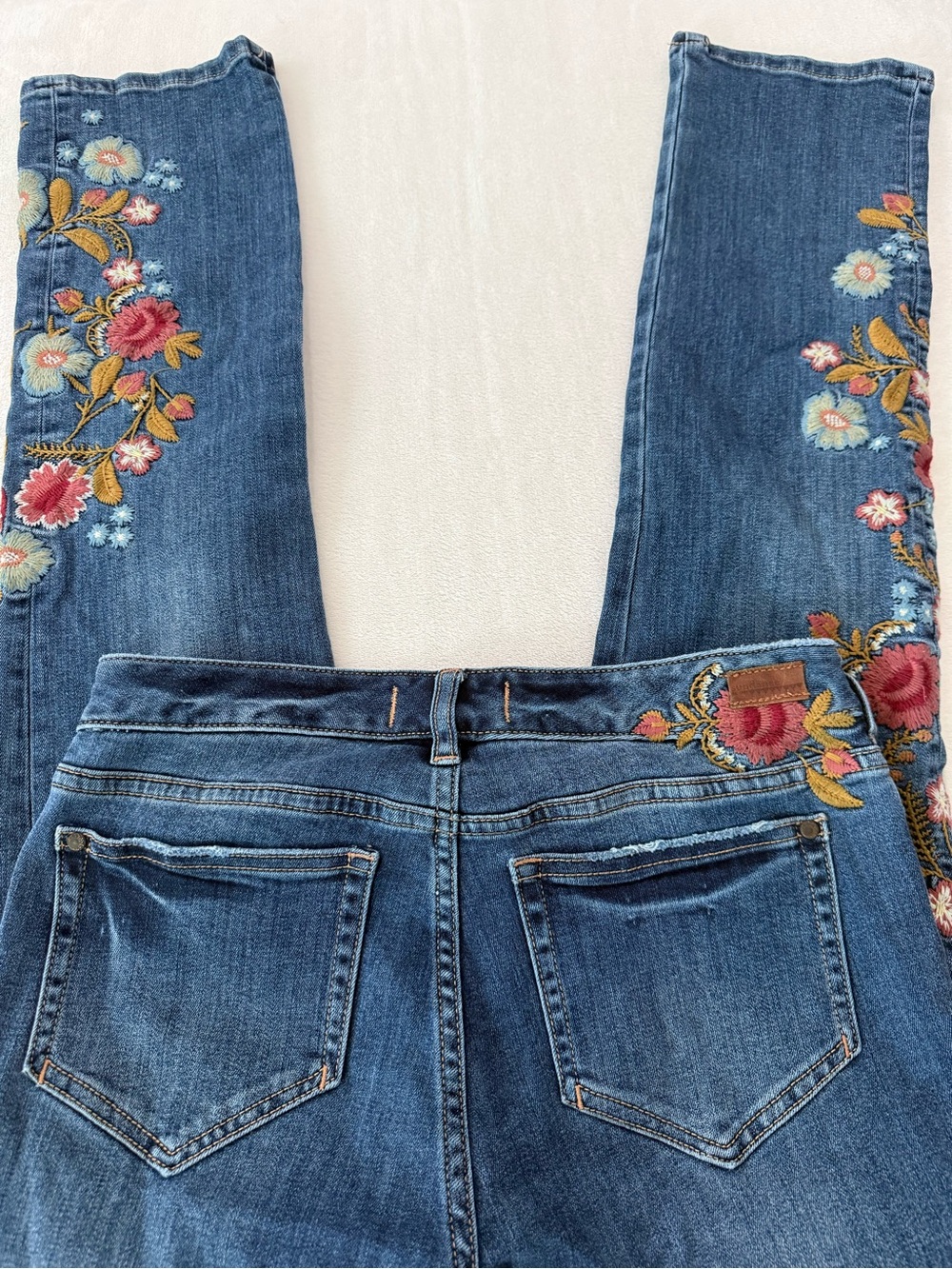 Sundance Magnolia Jeans Womens 27 Blue Floral Embroidered Straight Leg Denim E03 - Picture 10 of 10